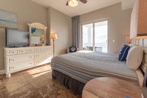 4 bedrooms, iron/ironing board, Internet, bed sheets