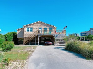 Exterior - Delightful Oceanside Home Steps to Tranquil Beach: Soak up the Sun and Seabreeze (Nags Head)