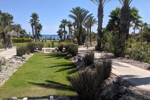 Property grounds - Luxurious 3-Bedroom Oceanview Penthouse with Wrap-Around Patio at Bella Sirena (Puerto Penasco)