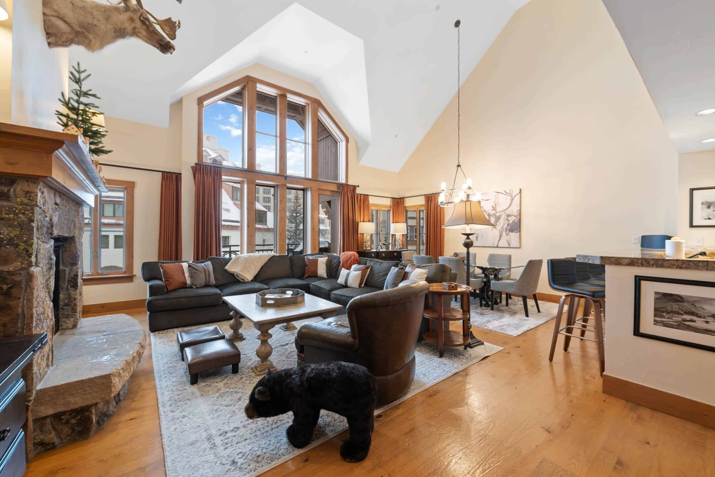 Villa Montane 215 - Spacious 4 Bedroom Townhome