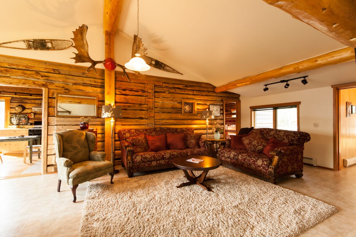 Best Location - Historic Elegance on Main Street
