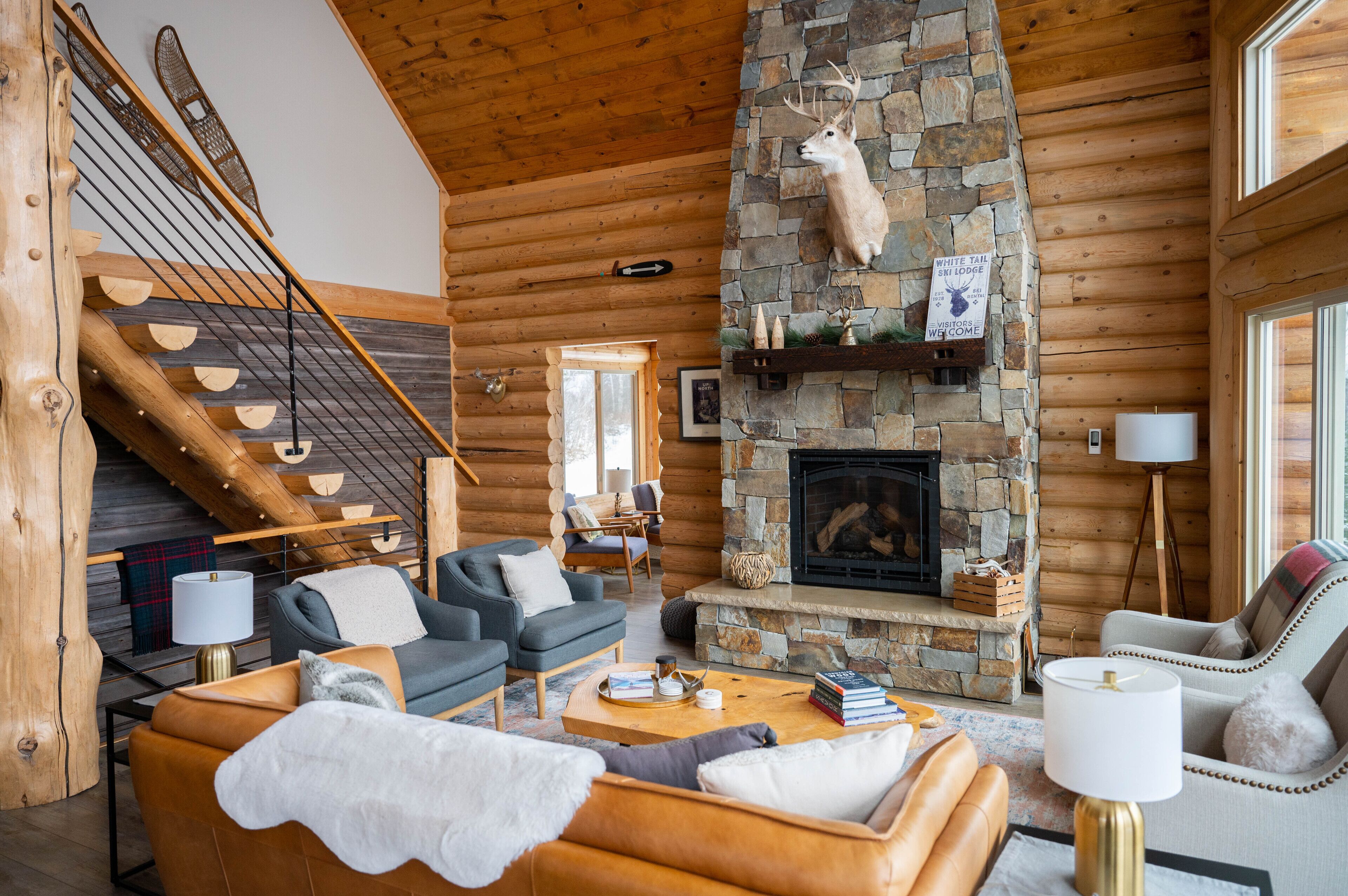 Lovely Log Home on 5 acres w/ Unreal Views of Lake Superior, 1.6 mi to ski hill
