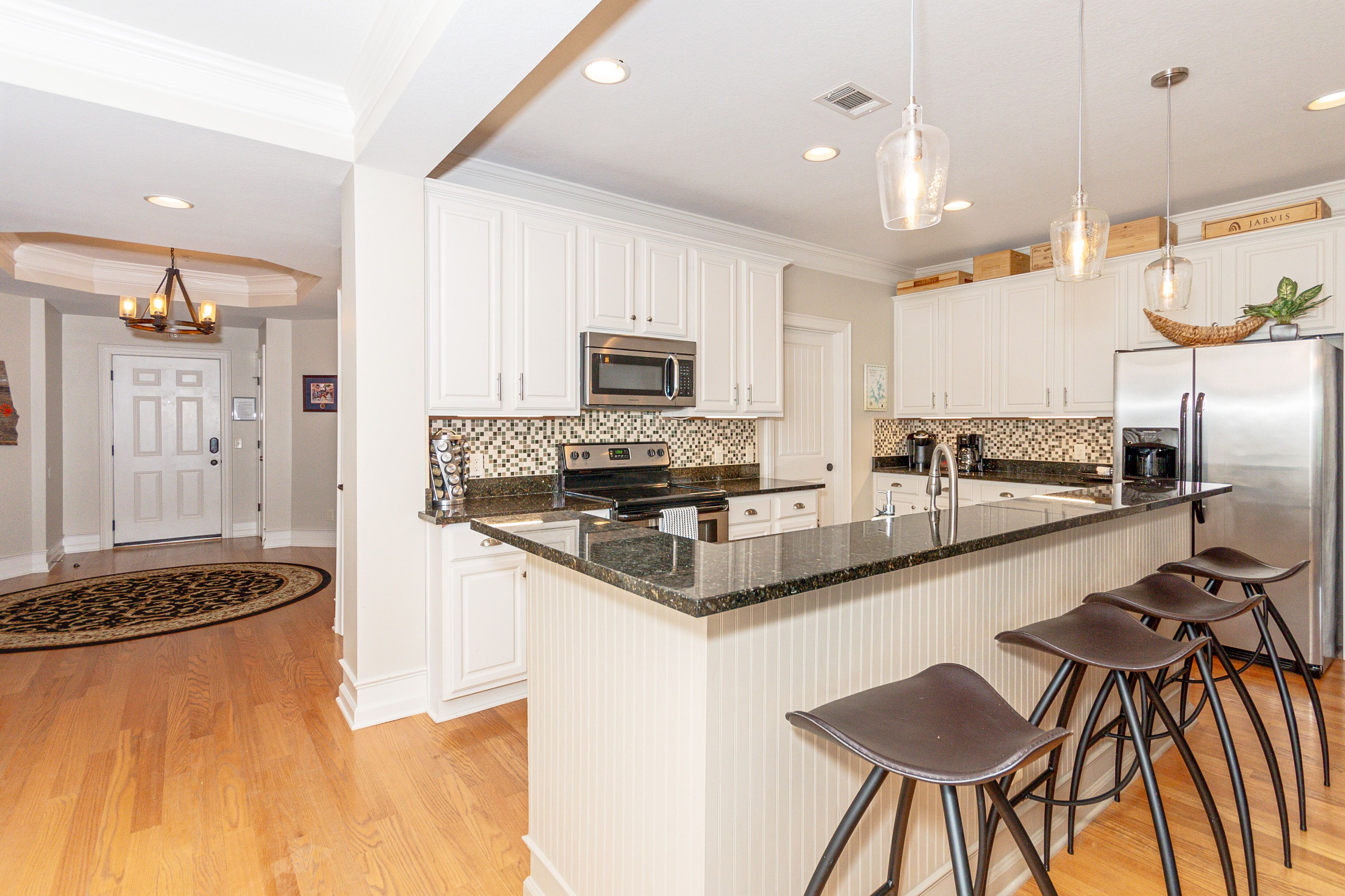 WATERFRONT! Private Boat Slip, 3 BR, 2BA, Office in STILLWATERS RESORT!