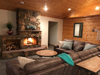 Bella Vista Salida awaits...Minutes from downtown Salida, 30 min to Monarch!