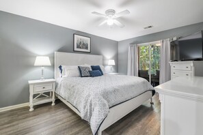 3 chambres, fer et planche à repasser, Wi-Fi, draps fournis