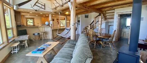 Smart TV, DVD player, video library, stereo