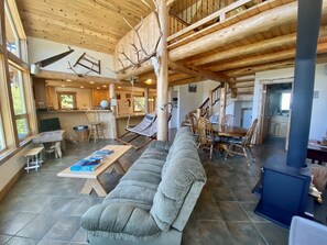 Smart TV, reproductor de DVD, videoteca y estéreo