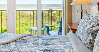 OCEANFRONT 2 bed/2.5 bath Townhouse! Pool & Tennis
