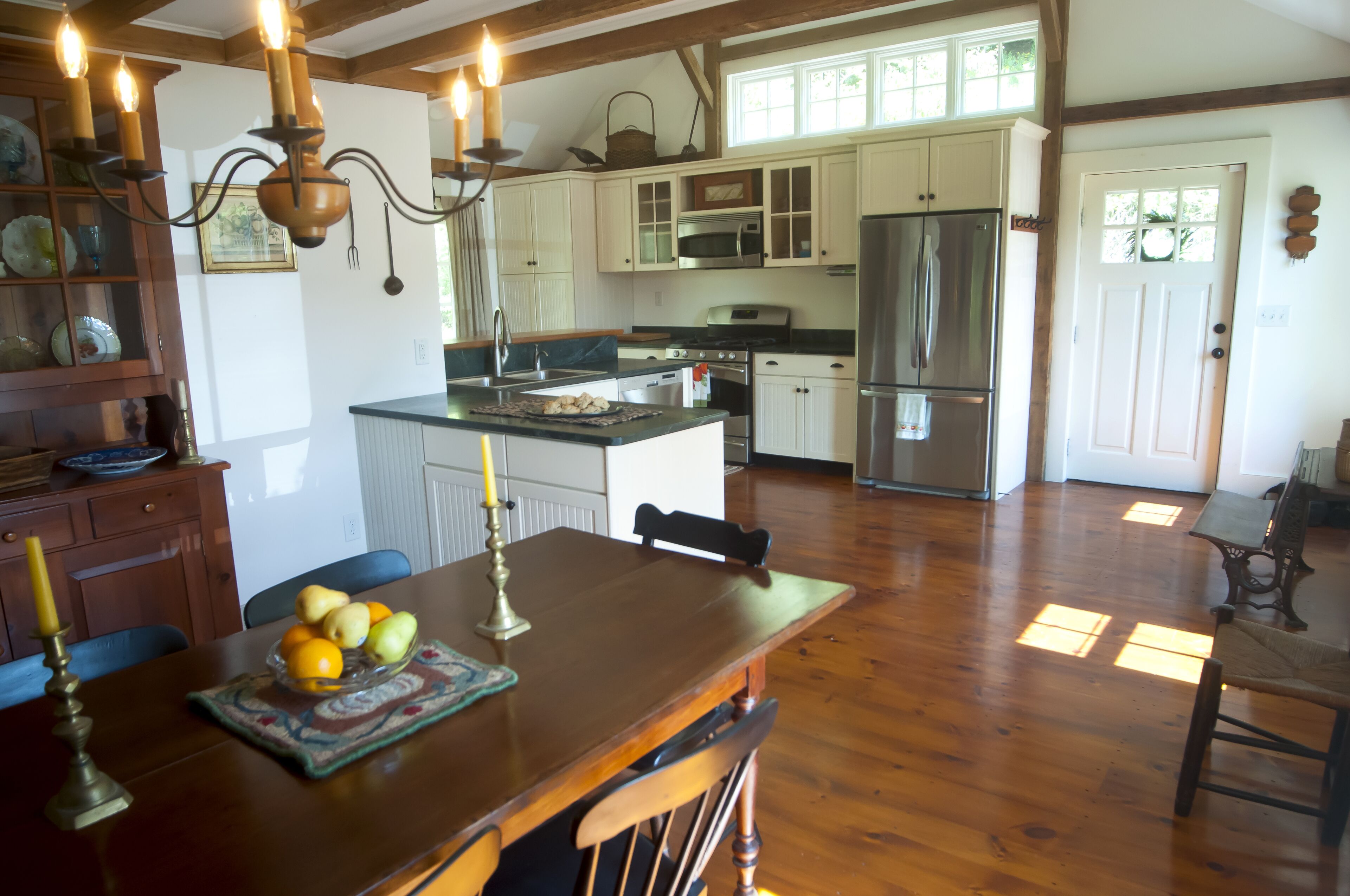 Beautiful Moderized Farmhouse Minutes from Cooperstown