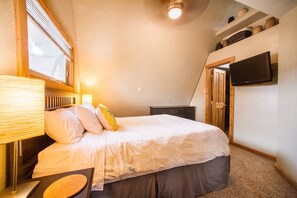 1 chambre, fer et planche à repasser, Wi-Fi gratuit, draps fournis