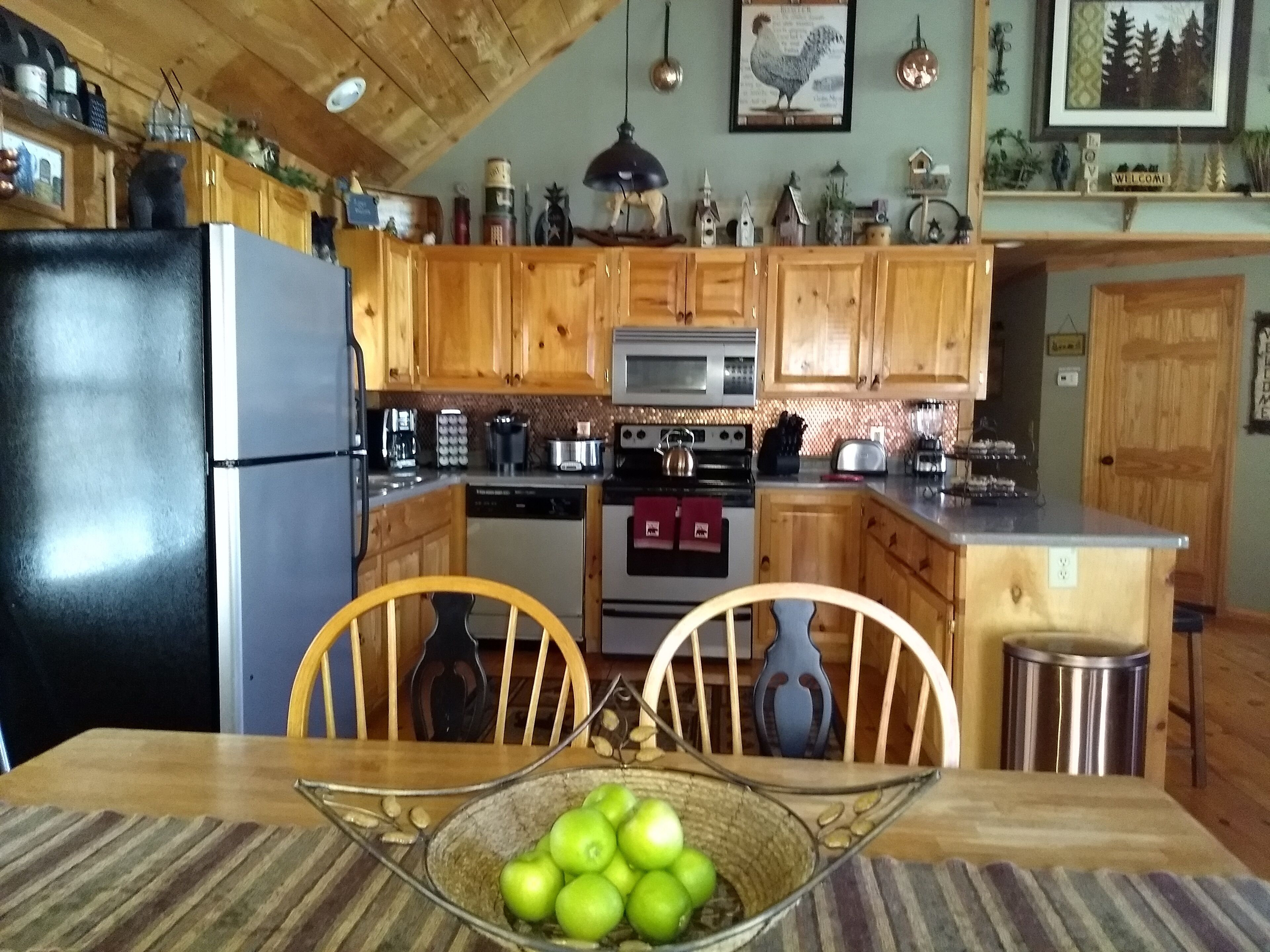 Tree  House Lodge (Real Log Mountain Paradise)