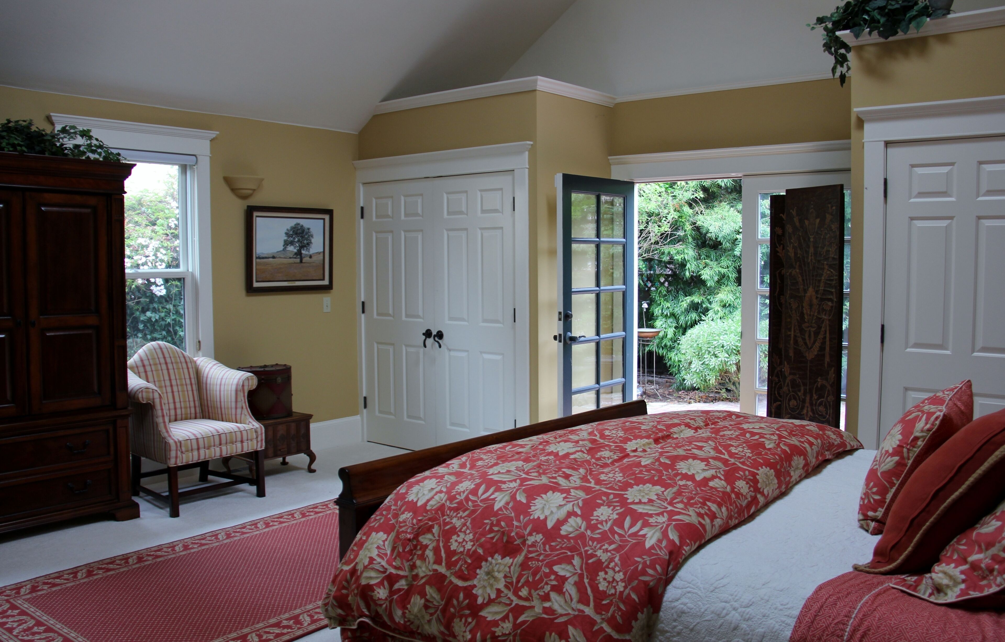 Pacific Grove Home at Lovers Point. Perfect Location near Beach & Restaurants.