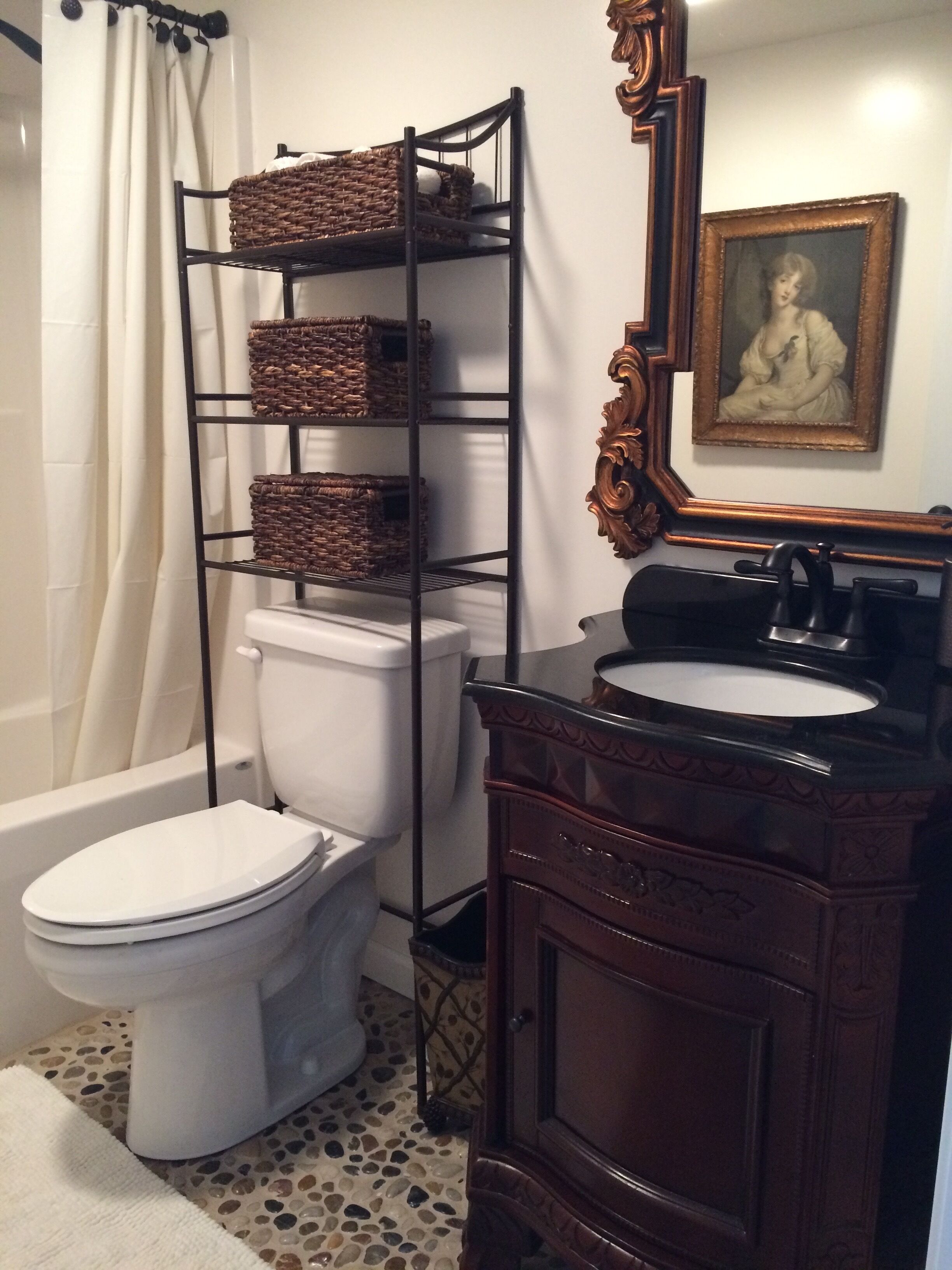 Boardman River Cottage, 2 bedroom 1 Bath steps away from the banks of the river