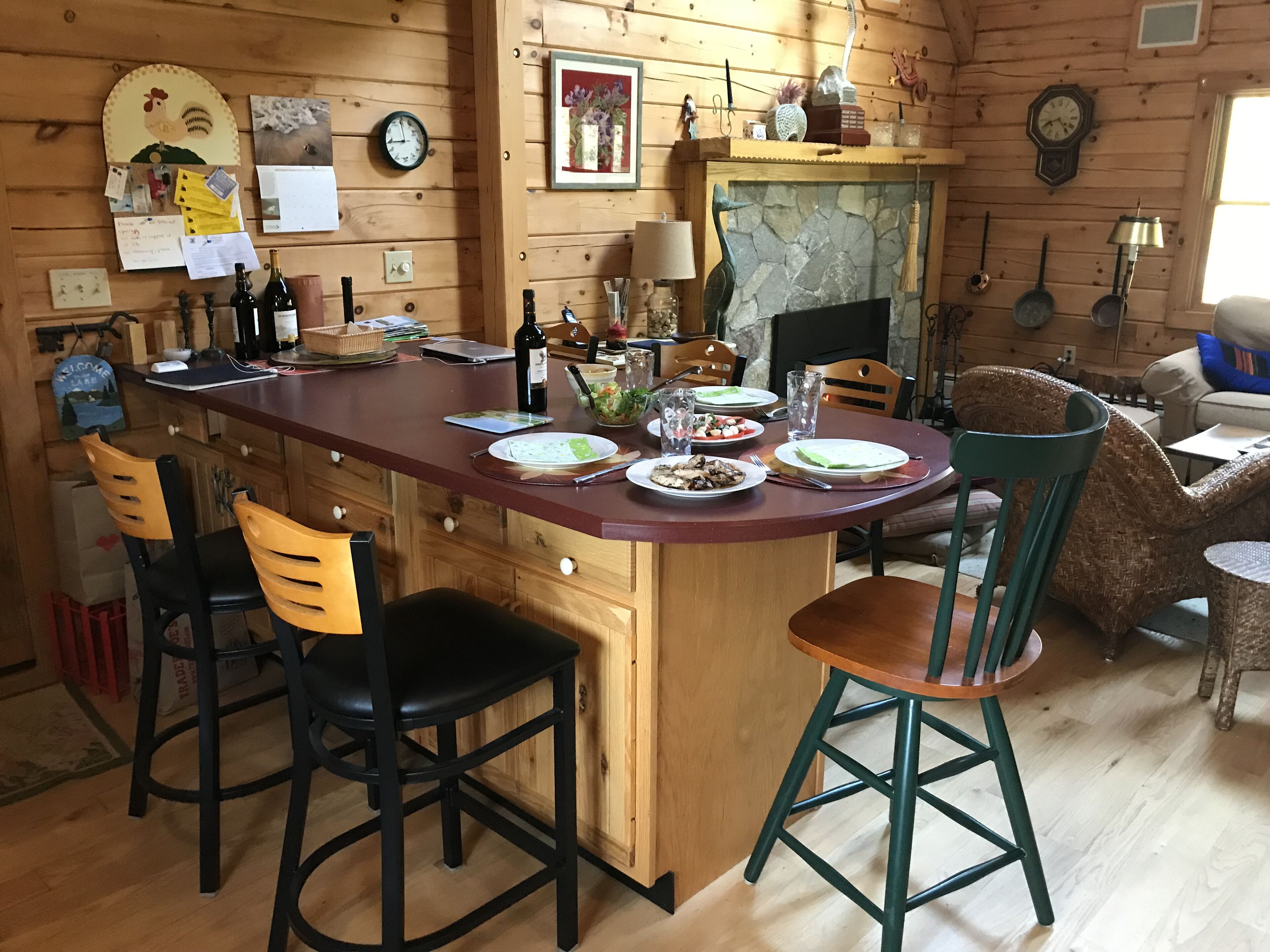 Beautiful four season lakeside log home close to all Berkshires attractions.