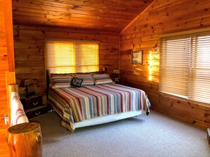 3 bedrooms, iron/ironing board, free WiFi, bed sheets - 'Endless View' from the Top of Sunrock Mountain (Blue Ridge)