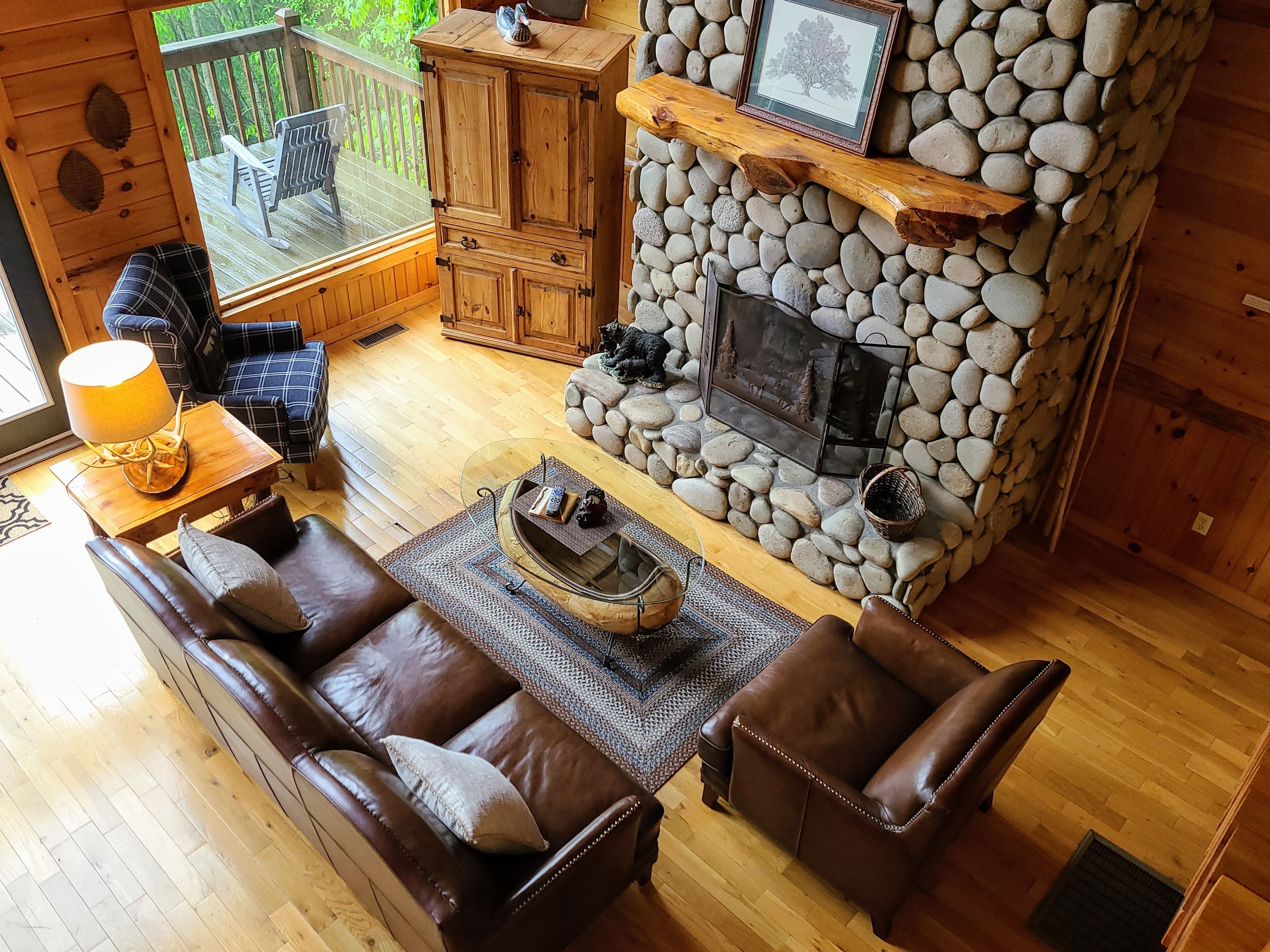 TV, fireplace, video games, DVD player