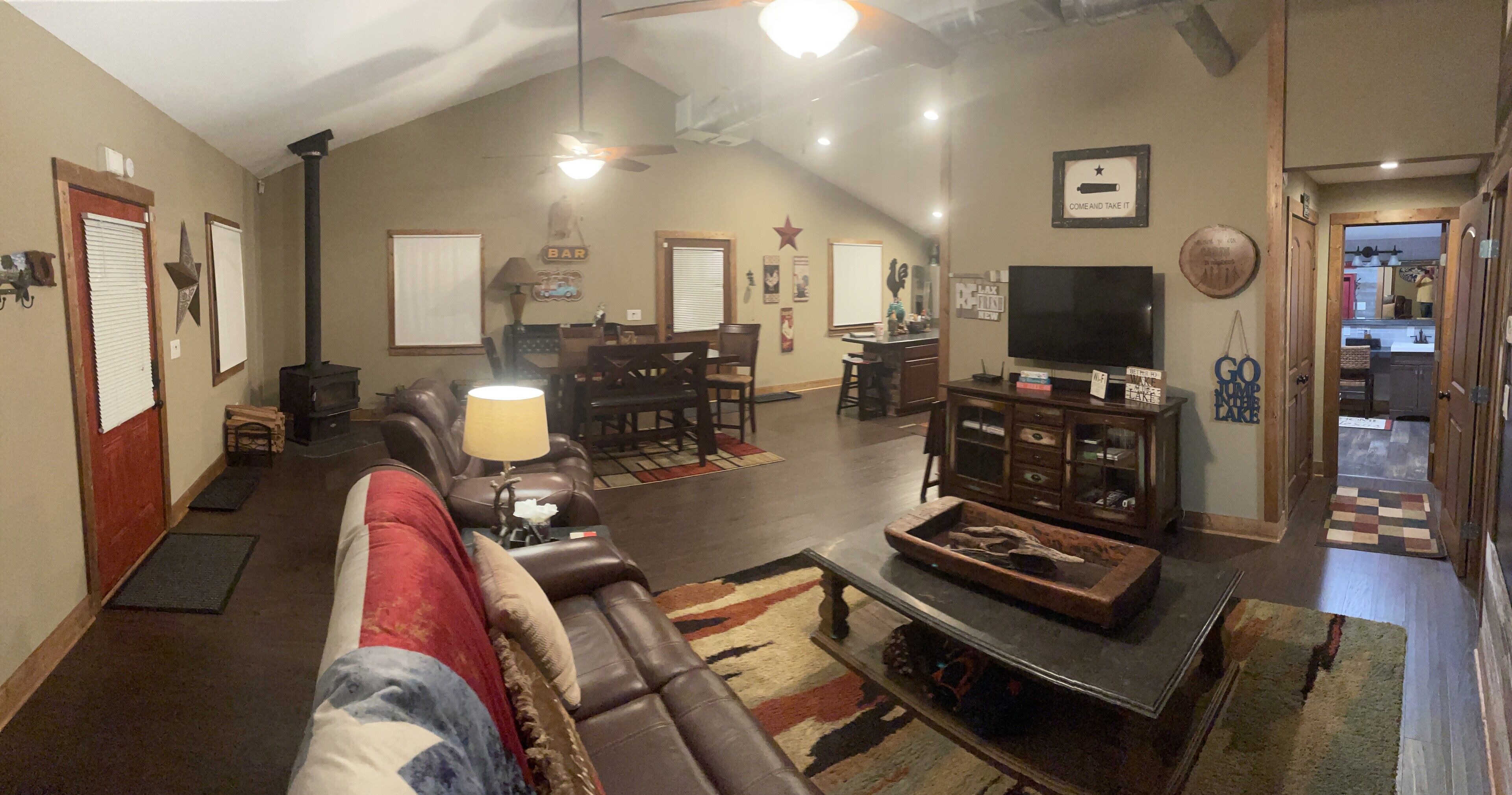 Cozy Cabin in the Woods - Lake Livingston, Texas