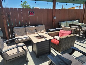 Terrace/patio - Family Gatherings, Pool Table, Ping Pong, Hot Tub Fun!! (San Diego)