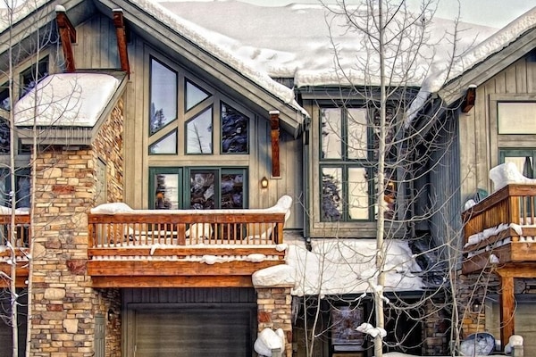 Exterior Winter shot of the townhome
