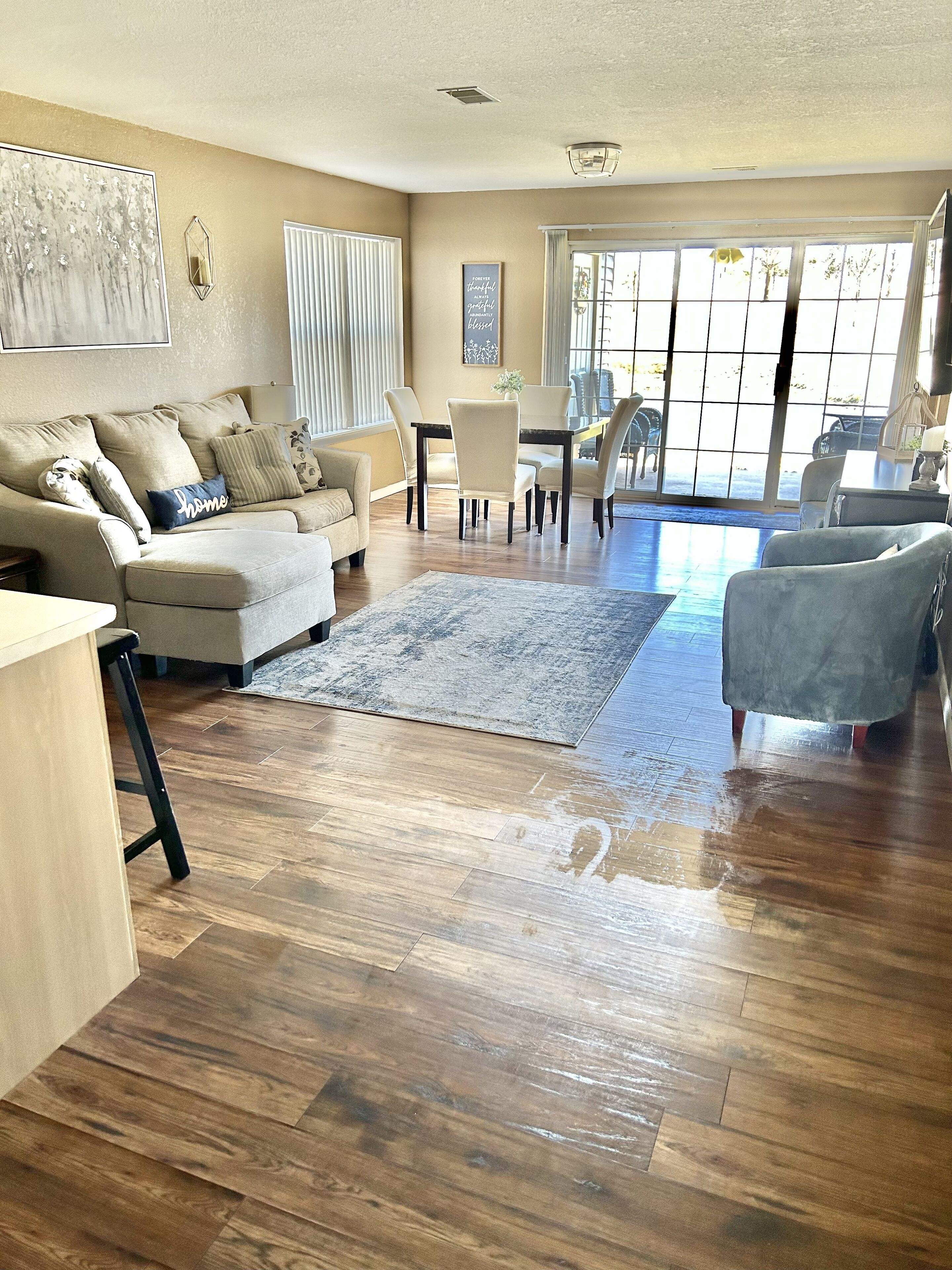 LOCATION LOCATION LOCATION @ The Cozy Hideaway