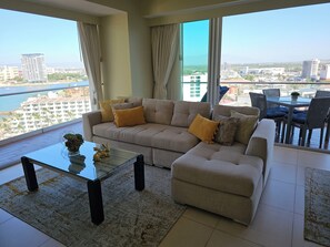 Smart TV, video games, DVD player, table tennis
