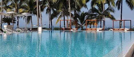 Outdoor pool, a heated pool