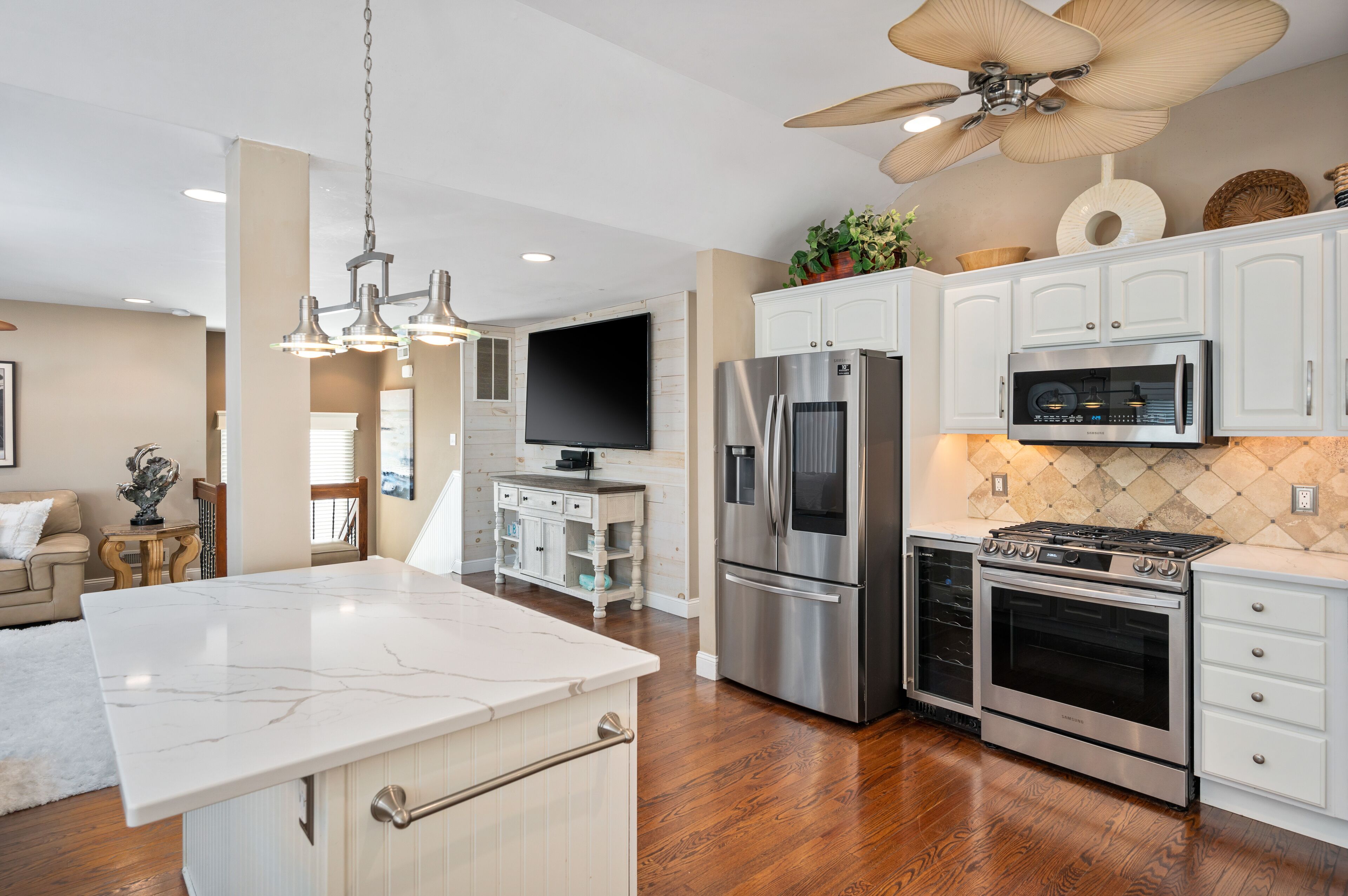 2024  BOOKING QUICKLY ALREADY! TRULY BEAUTIFUL BEACH HOUSE AND SO MUCH ROOM