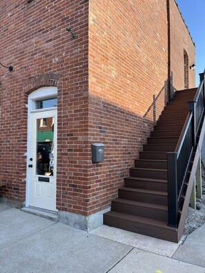 Exterior detail - PREMIER LOCATION: HEART OF THE ITALIAN NBRHD, THE HILL, Dining&Shops Steps Away (St. Louis)