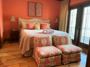 6 soverom, wi-fi (inkludert) og sengetøy