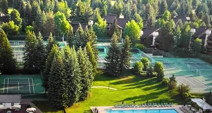 Wildflower ylellisyys: LOW HINNAT! VIP KAIKKI! SV-allas, parkkipaikka, suksihuoneet