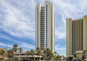 Exterior - Wake Up To The Waves-Stunning 3 Bed, 3 Bath Condo (Gulf Shores)