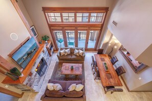 TV, fireplace, DVD player