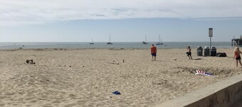 Capitola Beach FRONT Venetian Condo - on the Beach