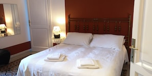 3 camere, ferro/asse da stiro, Wi-Fi, lenzuola