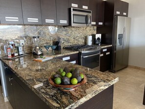 Fridge, microwave, oven, stovetop - Luxurious Property With Breathtaking Views - Cascadas 302 (Cabo San Lucas)