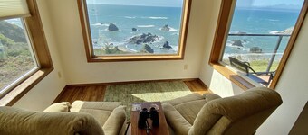 Come escape reality and enjoy ocean air and views