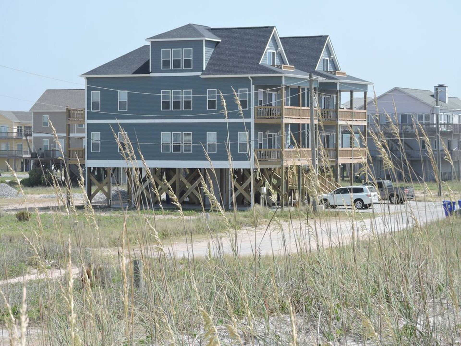 Dreamaway South - 5 Bedroom Home With Fabulous Ocean Views and Elevator
