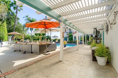 VILLA  ESCONDIDO stunning one of a kind luxury suite with views and a pool 