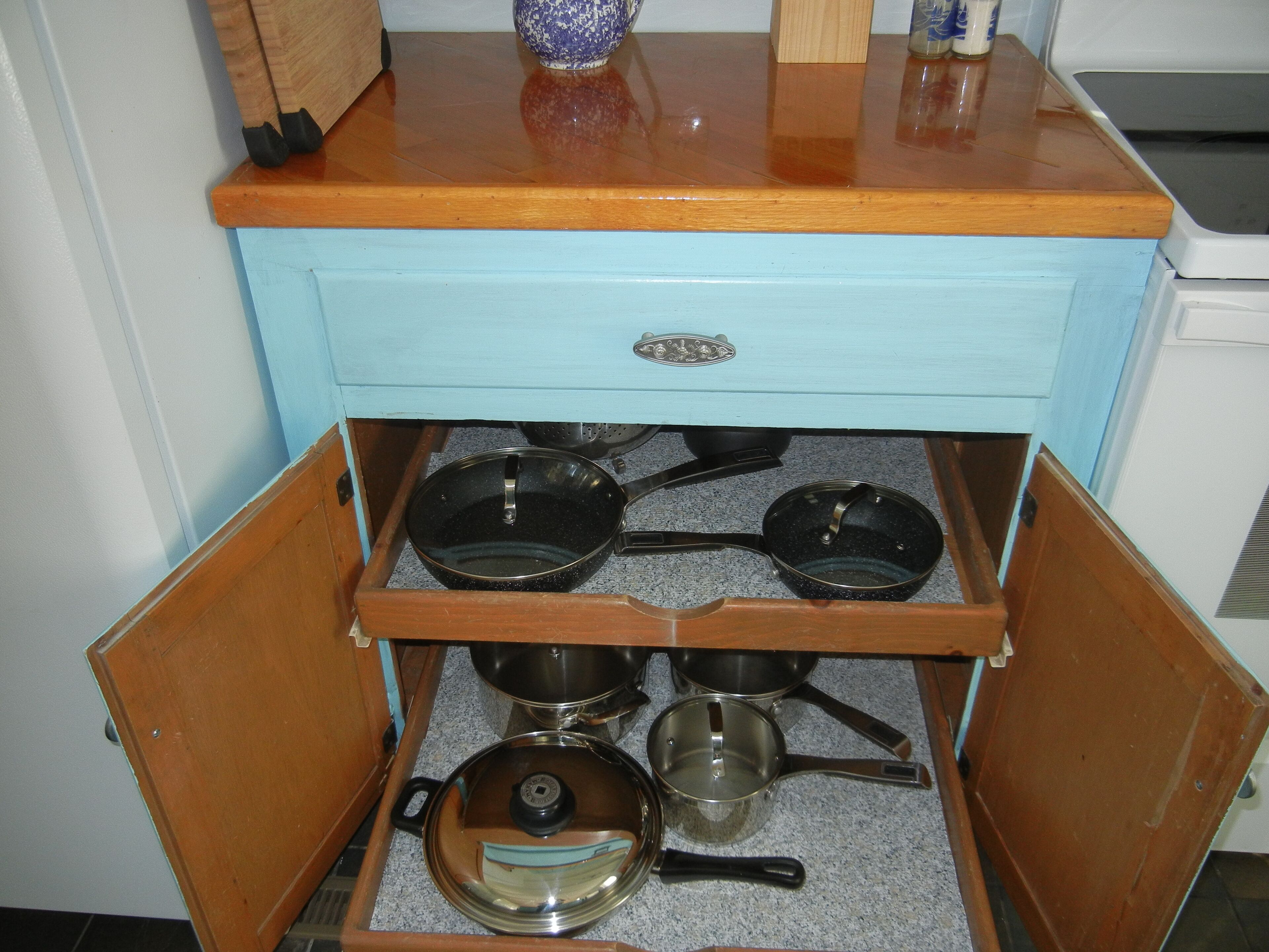  3 BEDROOM 2 BATH ON THE WATER