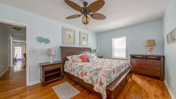 3 bedrooms, iron/ironing board, travel cot, free WiFi