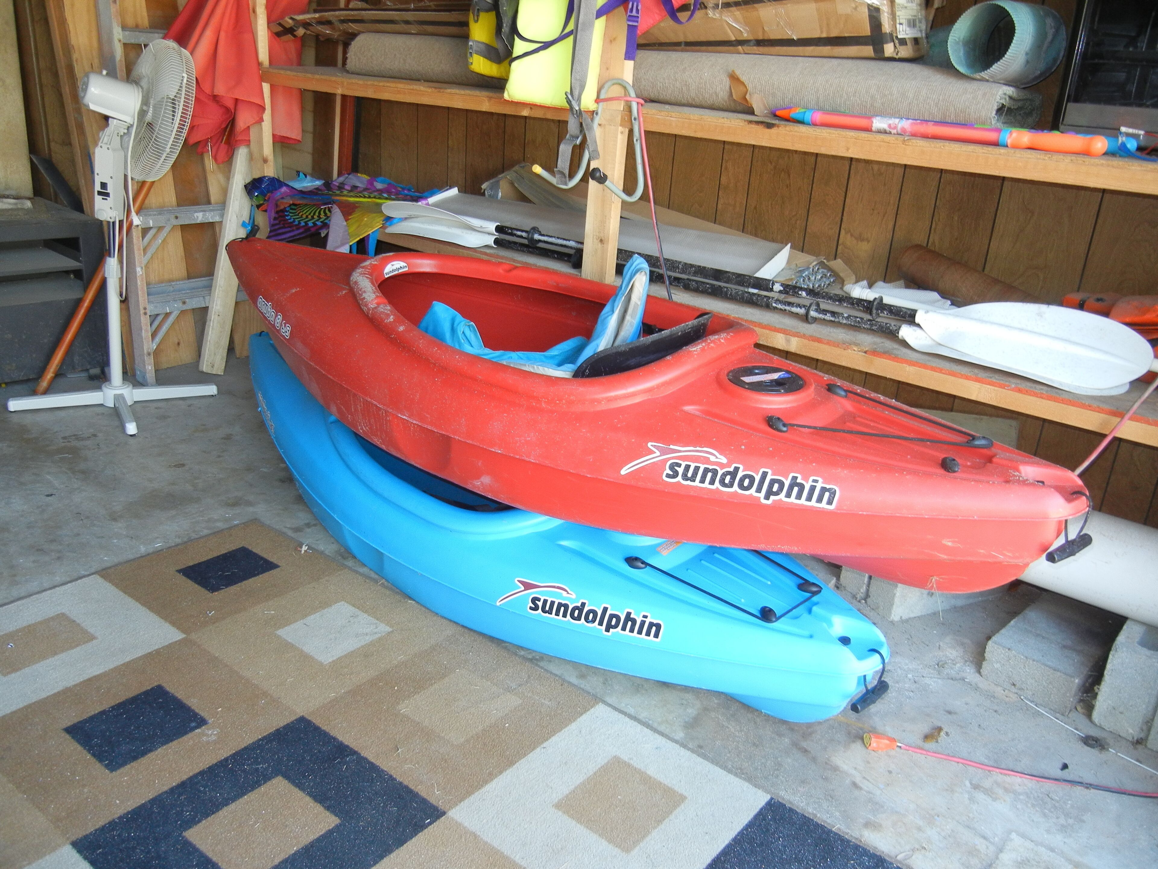 2 kayaks for your use