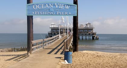 3 BEDROOM 2 BATH ON THE WATER