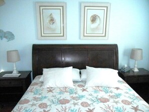 3 bedrooms, iron/ironing board, travel cot, free WiFi - 3 BEDROOM 2 BATH ON THE WATER (Norfolk)
