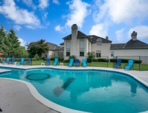 Outdoor pool, a heated pool