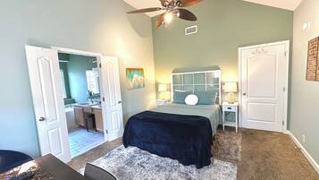 4 bedrooms, desk, iron/ironing board, travel crib