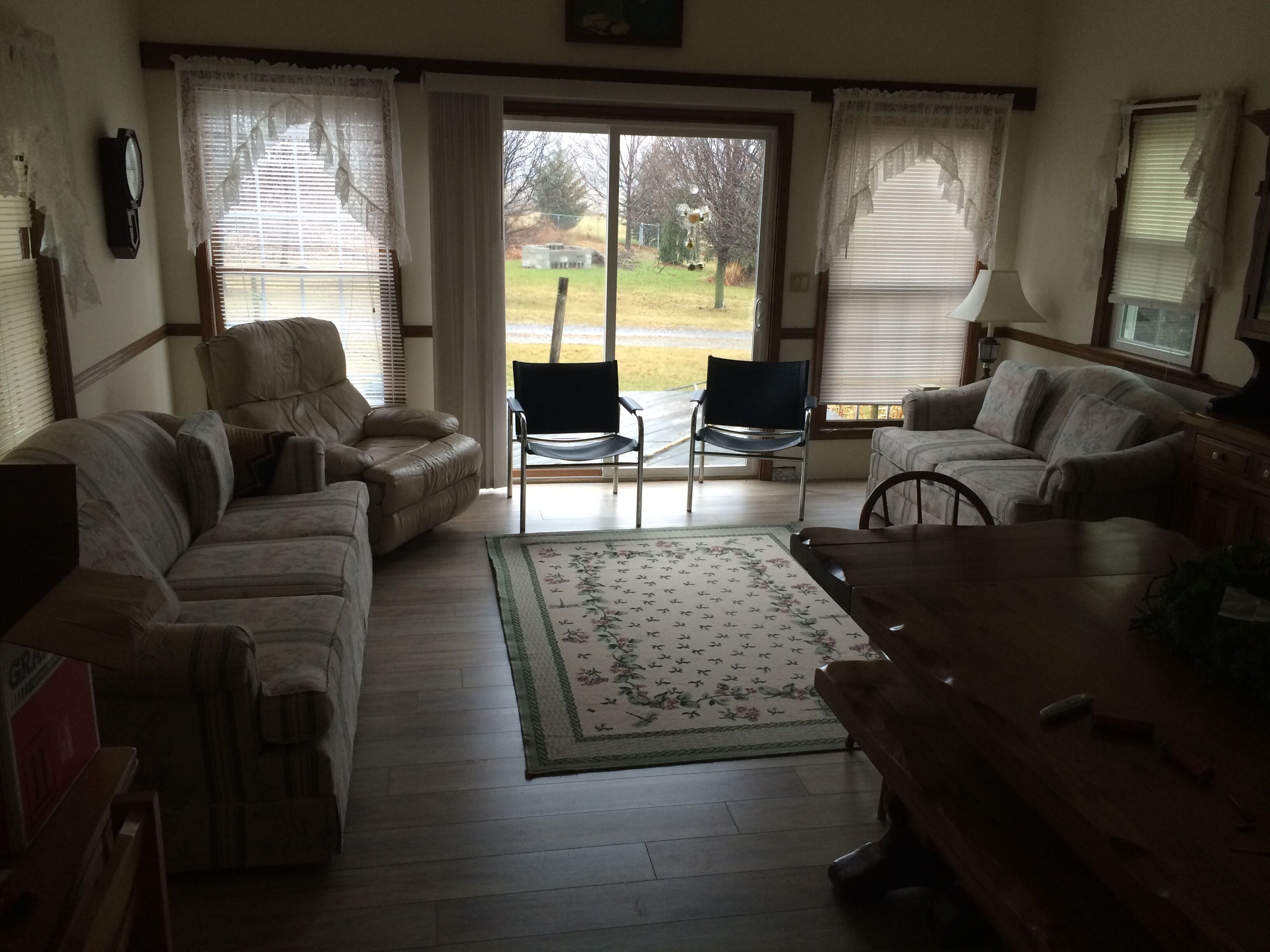 Central Pa. Country Home with Privacy & Room to Relax! Close to Many Attractions