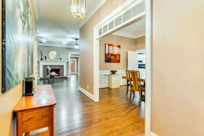 Dining - Conyers pool estate, sleeps 12 (Conyers)