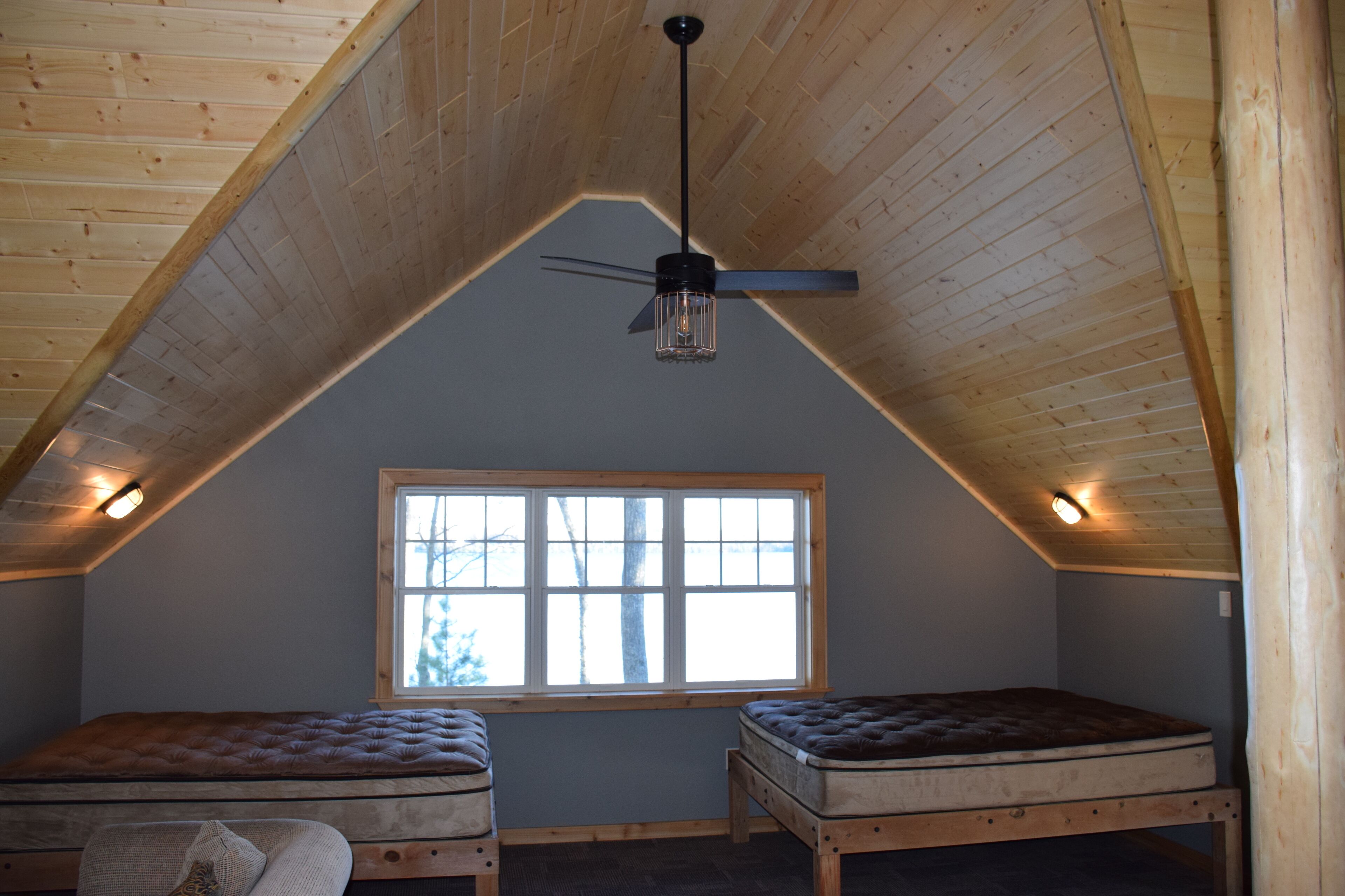 3 Bedroom Custom Lake Home