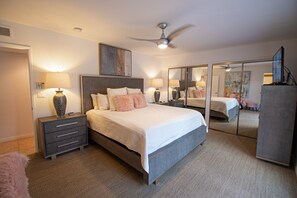 3 bedrooms, desk, iron/ironing board, free WiFi
