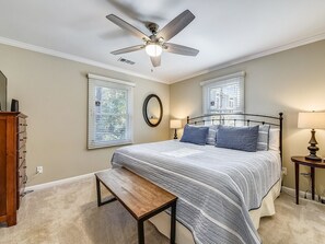 3 Schlafzimmer, Bügeleisen/Bügelbrett, Internetzugang, Bettwäsche